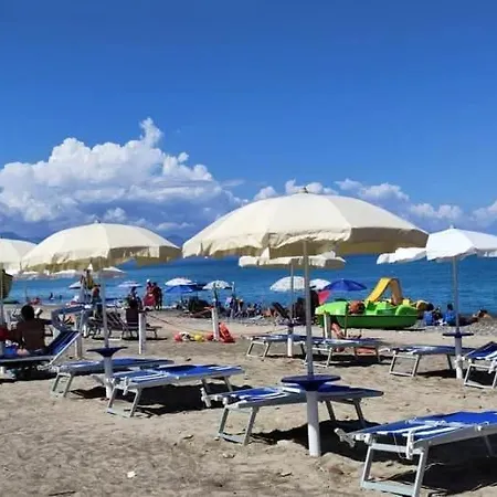 Lia&gio' * Campofelice Di Roccella